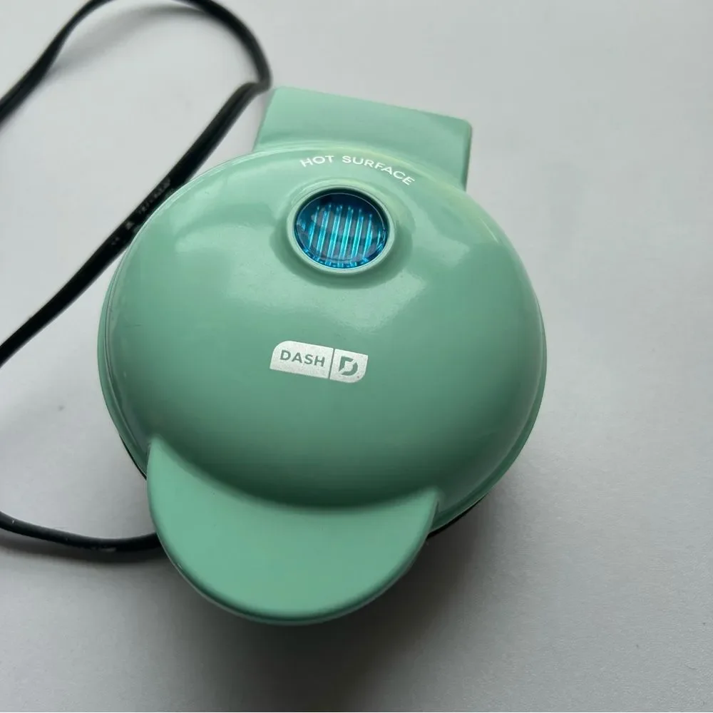Aqua Mini Waffle Maker